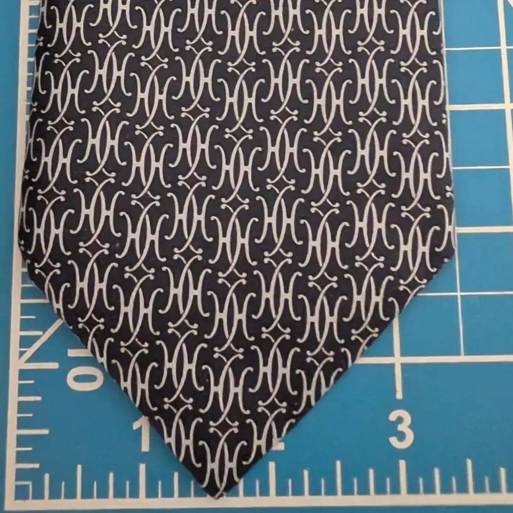 Vintage Hermès 100% Silk Men's Blue Tie With Light Blue H Designs